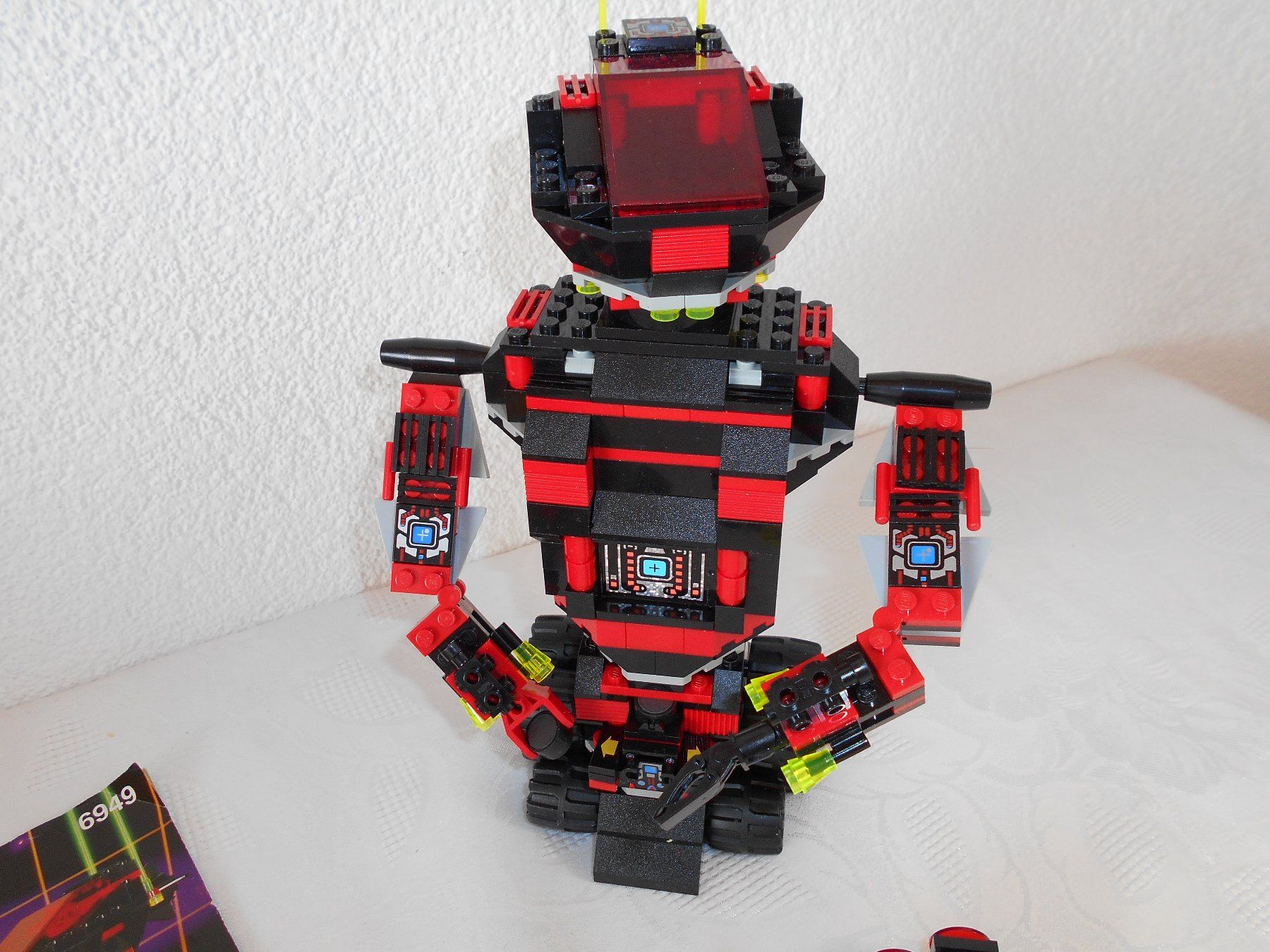 Lego Spielzeuge: Lego Space Robo Guardian 6949 – Gebraucht aus Niederuzwil von  1