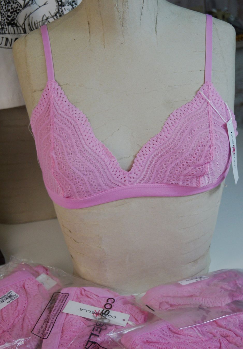 Sonstige Unterwäsche: Cosabella Bralet Softbra Kirschblüte SMALL Neuware – Neu und originalverpackt aus Härkingen von sammelbecken 1