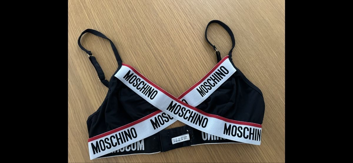 Moschino Tops: Moschino BH 36 – Gebraucht aus Näfels von Siljab