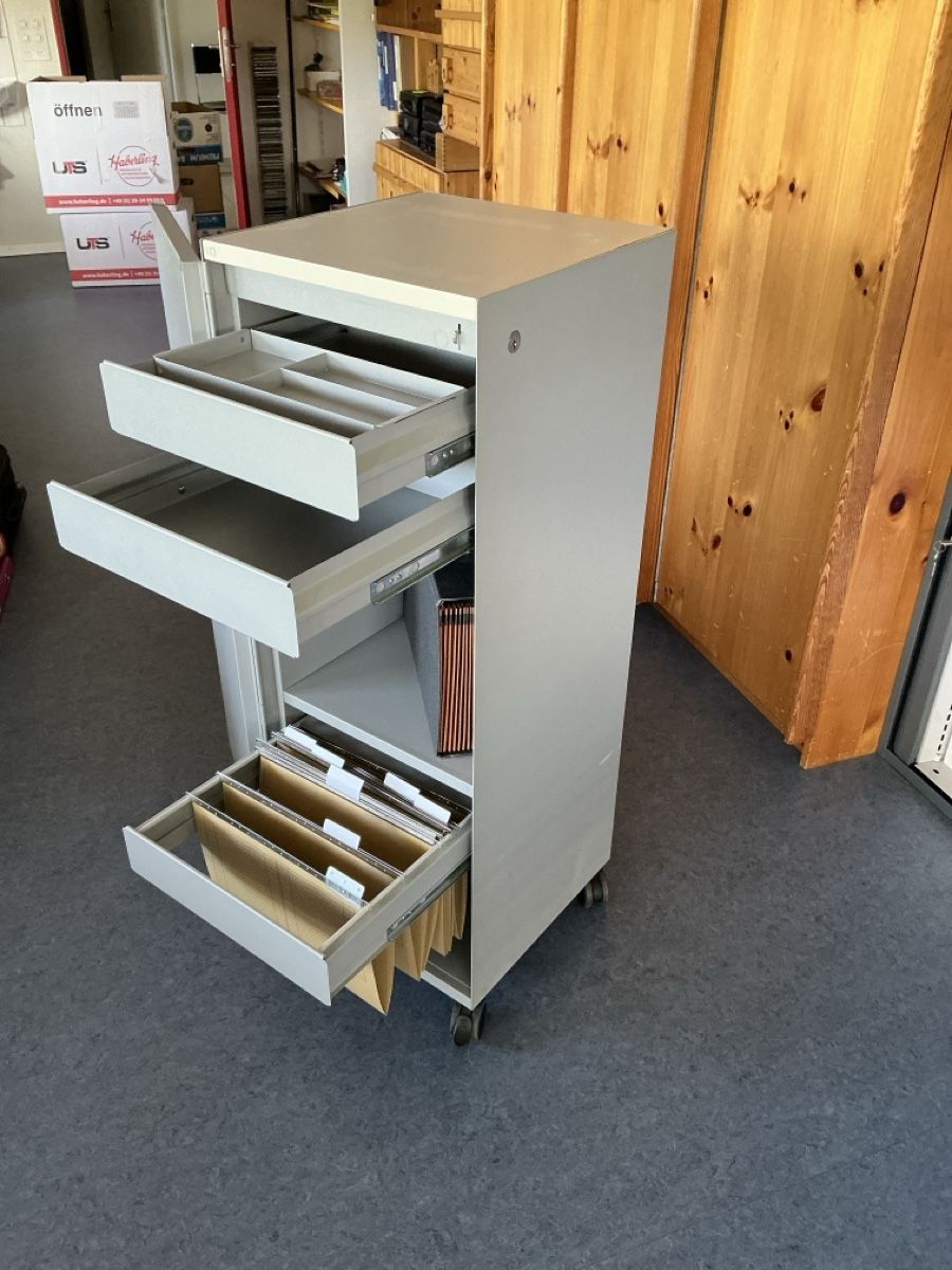 Lista Banconi: Rollcontainer hellgrau Metall gebraucht – Usato da Worb venduto da Daenub 2