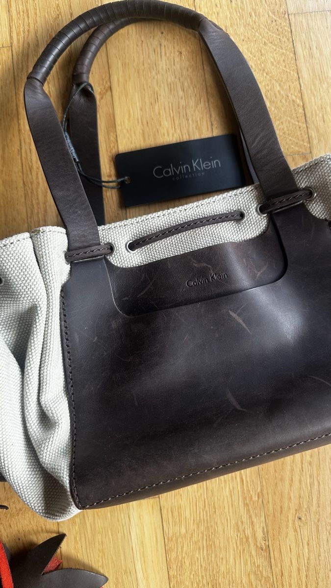 Calvin Klein Borse da donna: Calvin Klein Collection Leather & Canvas Bag  – Nuovo (secondo la descrizione) da Luzern venduto da ida_hv2y 2