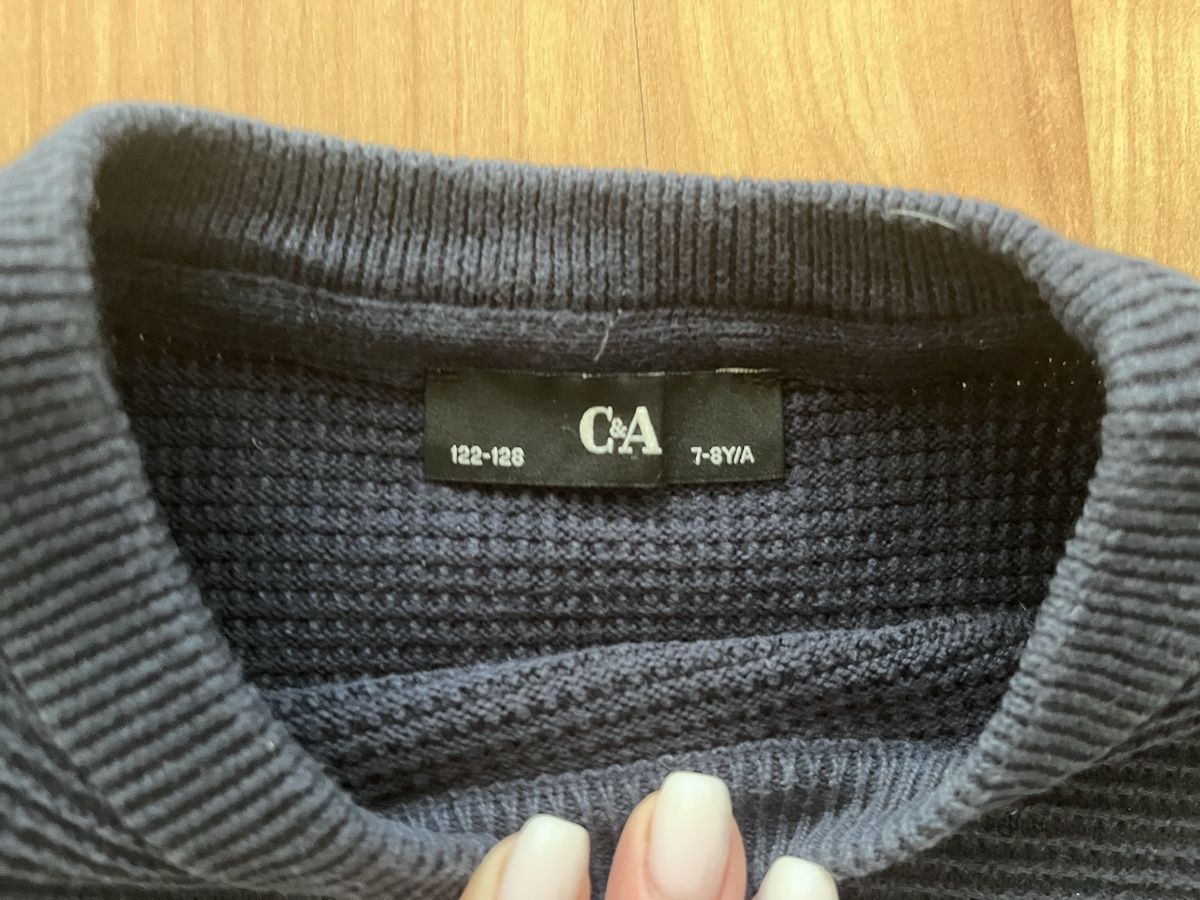 Maglioni & Felpe: 2 Strickpullover Gr. 122/128, neuwertig – Usato da Münsingen venduto da Andrealie 2
