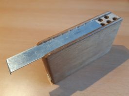 Grosse antike vintage Köderbox für Bienenmaden/Holzwürmer