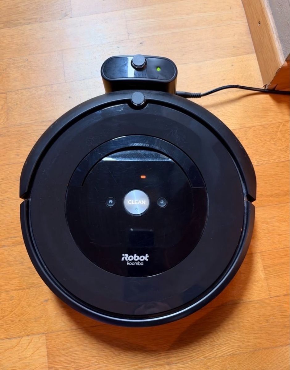 Irobot Staubsauger & Zubehör: Saugroboter iRobot Roomba – Gebraucht aus Kriessern von Type-S