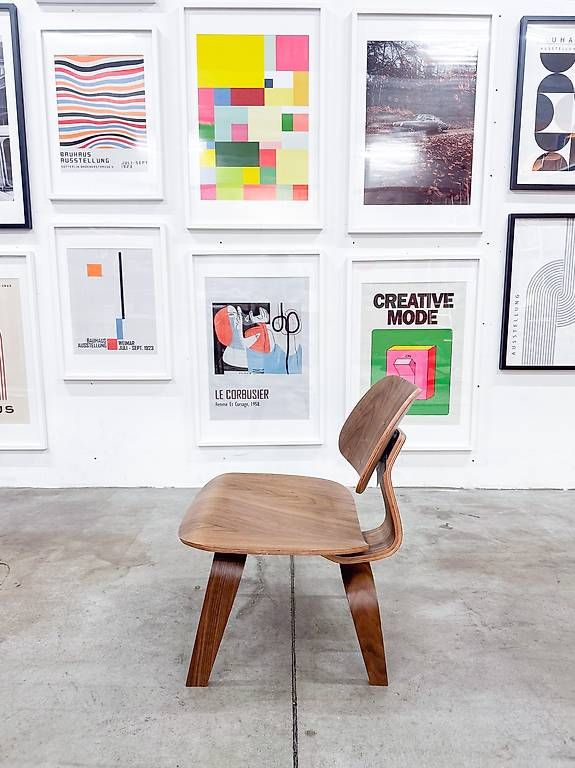 Sedie: Vitra Eames Plywood Replica Nussbaum – Usato da Basel venduto da used. 2