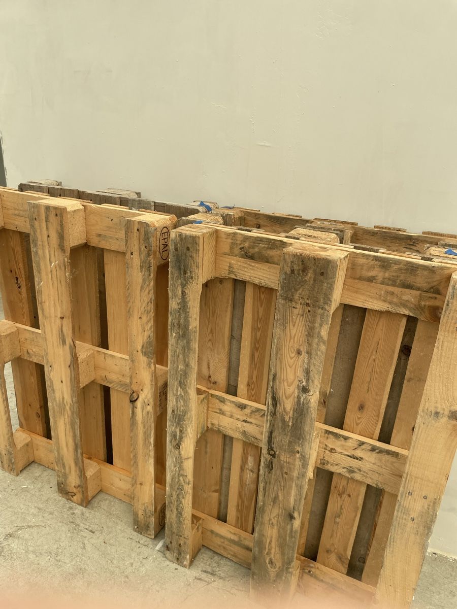 Pallets: Europaletten – Usato da Bäch SZ venduto da inf_jgc8 1
