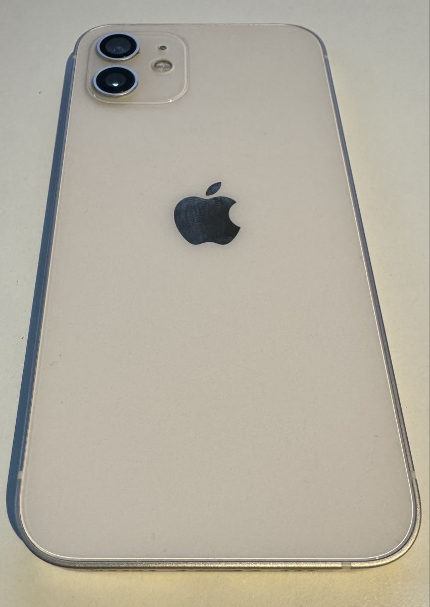 Apple Handys / Smartphones: iPhone 12 – Defekt aus Adliswil von Busys 1