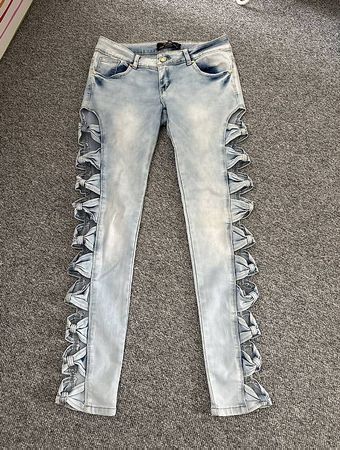 Damen Jeans Gr. M  Hellblau mit Rüschen
