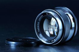 Yashica 50mm f/1.4 M42