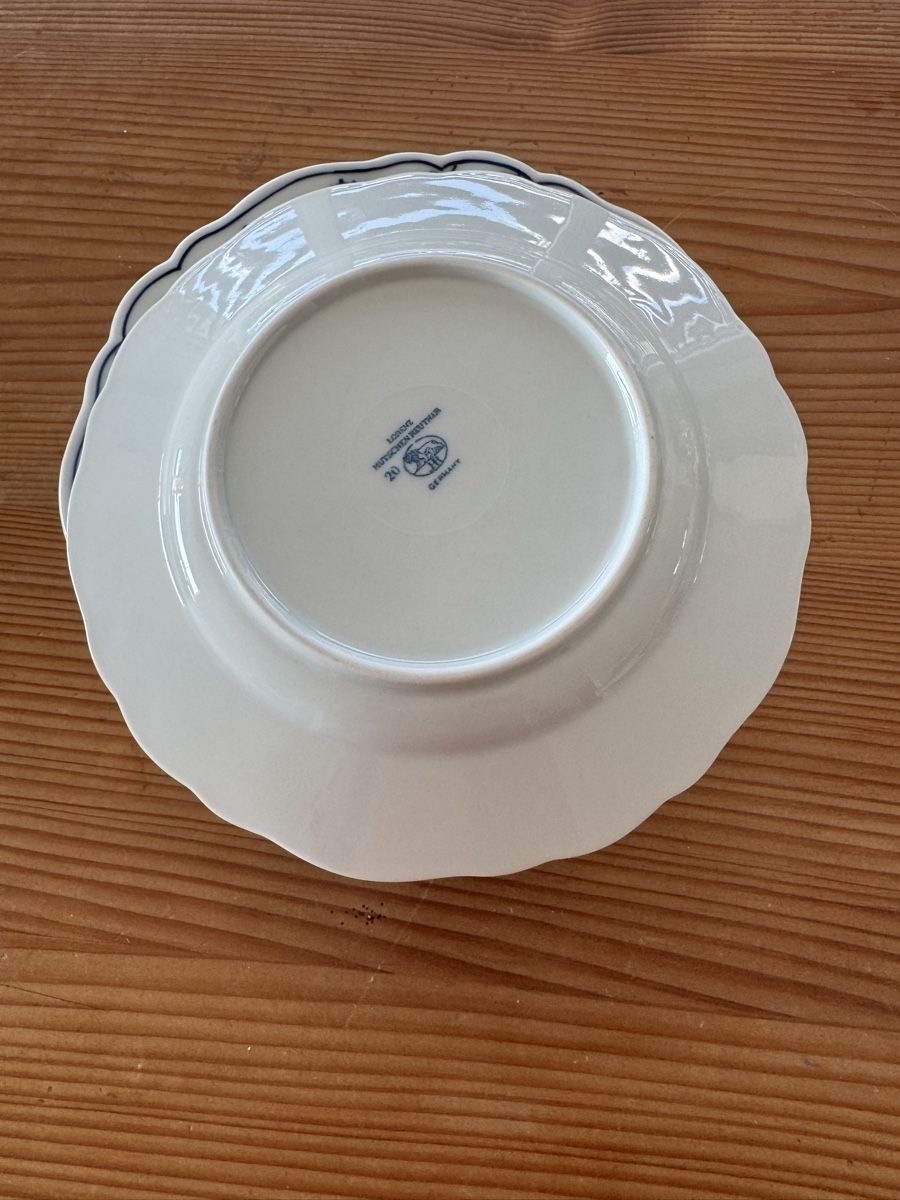 Assiettes: Teller Hutschenreuther Zwiebelmuster  – D'occasion à Lanzenhäusern par Galaa 4