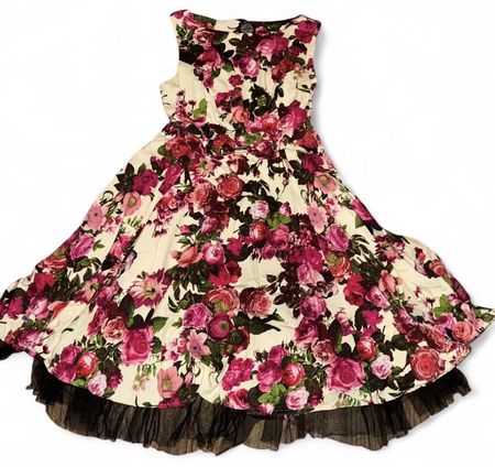 Kleid Blumenmuster weiss-pink 
