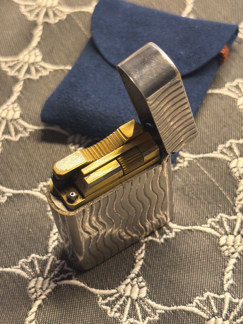 Dupont Briquets: S.T Dupont – Défectueux à Schlieren par Luxury.Time 6
