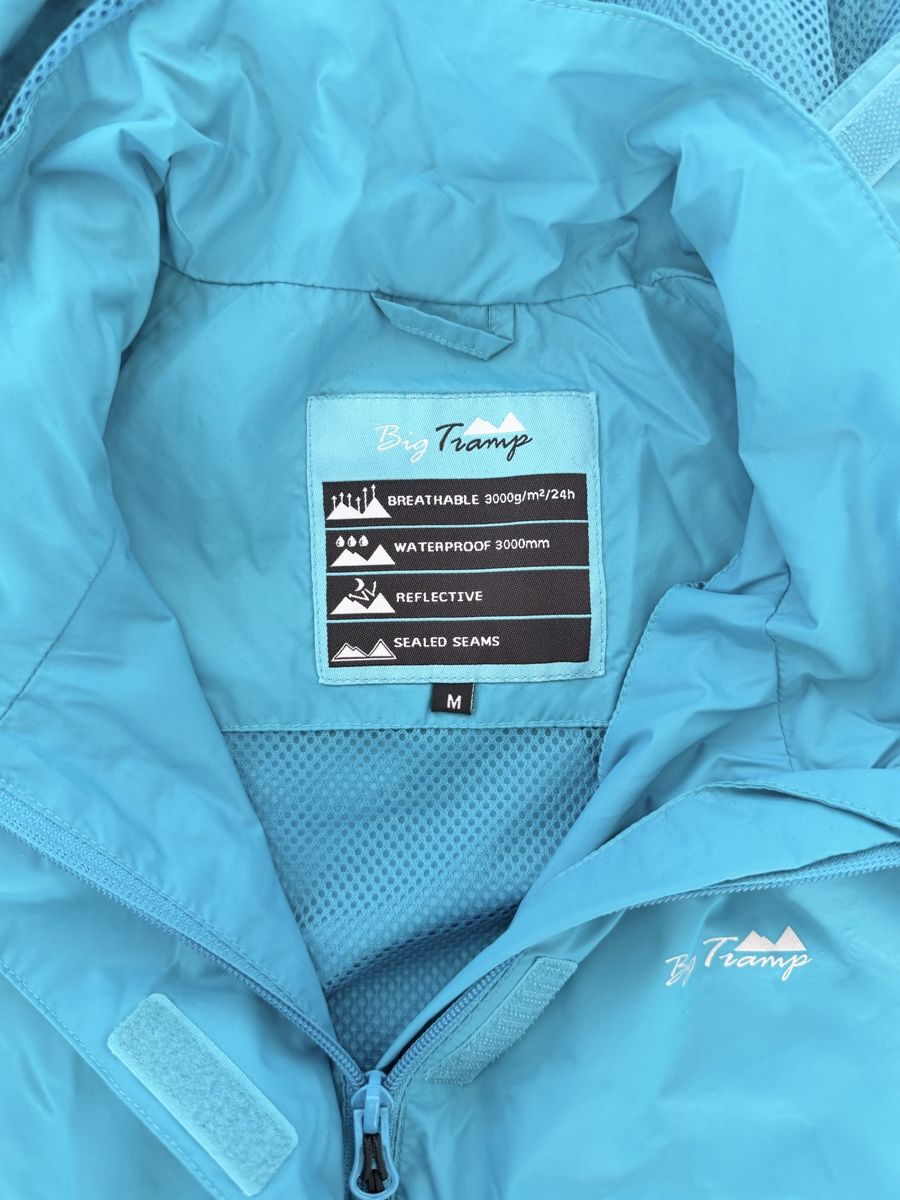 Big Tramp Giacche: Regenjacke – Nuovo (secondo la descrizione) da Niederuzwil venduto da qen_yj72 2