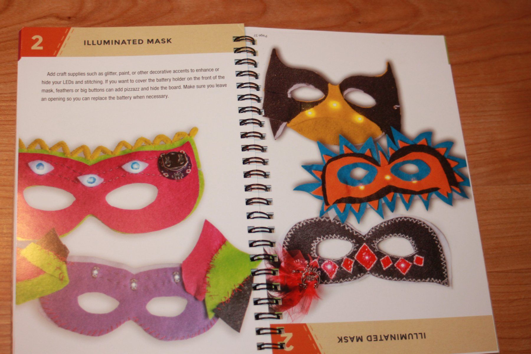 Bücher: Buch:  Lilypad sewable electronics kit guide – Neu und originalverpackt aus Wenslingen von Strick4Alpaca 6