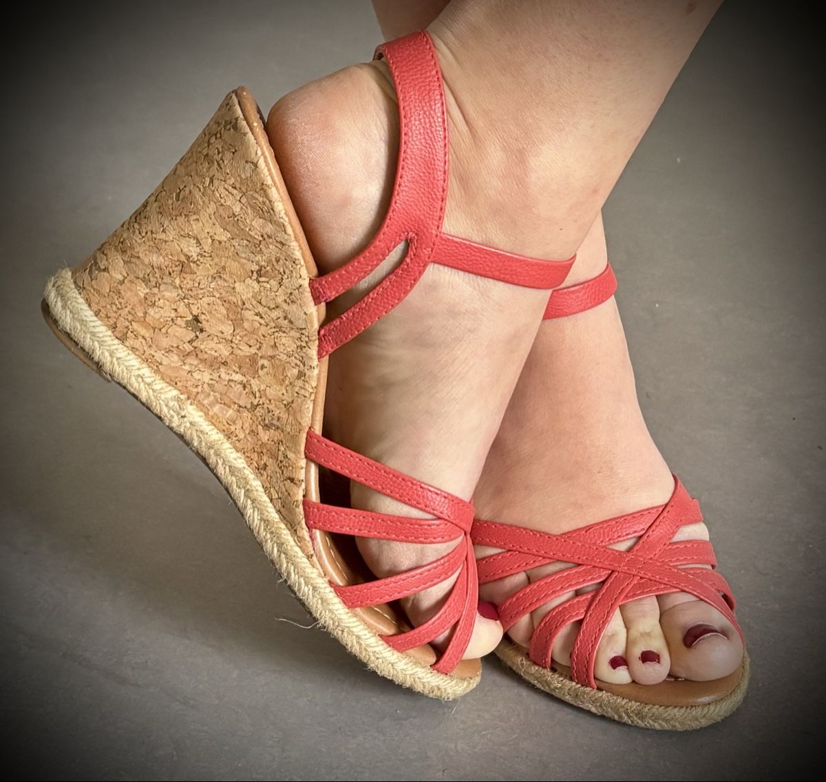Scarpe da donna: Rote Gaint Sandalen mit Keilabsatz, Grösse 36 – Usato da Aarau venduto da Wolli85 2