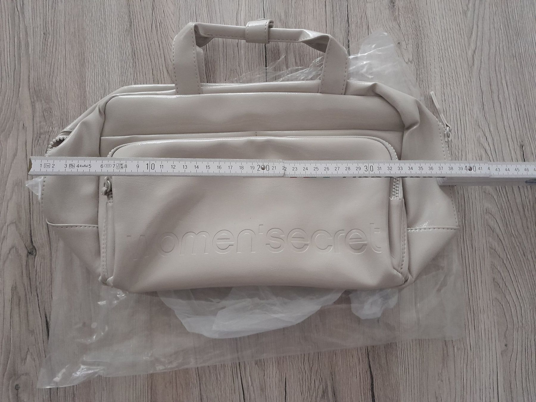 Borse da donna: Tasche beige - neu – Nuovo e nell'imballaggio originale da Zürich venduto da Sustainability 1