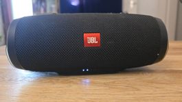 JBL CHARGE 3 top BASS
