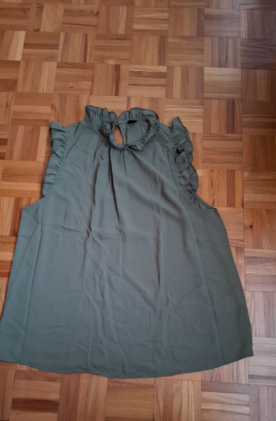 Shein Top: Blouse Shein vert olive/Bluse Shein olivgrün – Nuovo (secondo la descrizione) da Moutier venduto da ant_j2nf