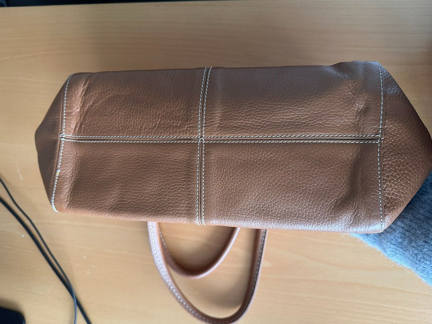 Tod'S Taschen für Damen: East-West-Bag: Corniche Wave von TOD'S – Gebraucht aus Oberembrach von Well_Curated 4