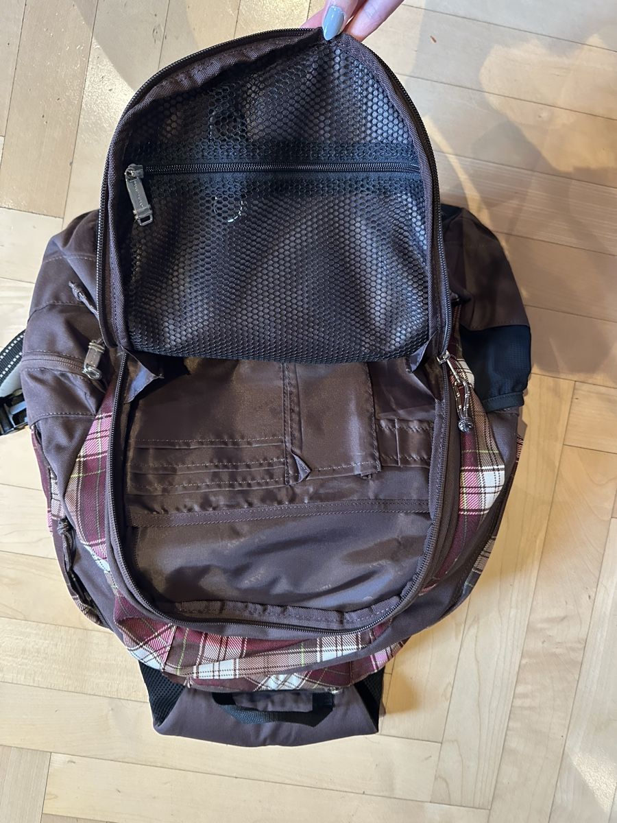 Rucksäcke: Take It Easy Rucksack/Schulrucksack braun/kariert + Etui – Gebraucht aus Hergiswil NW von kaufe_at_kaufmann 5