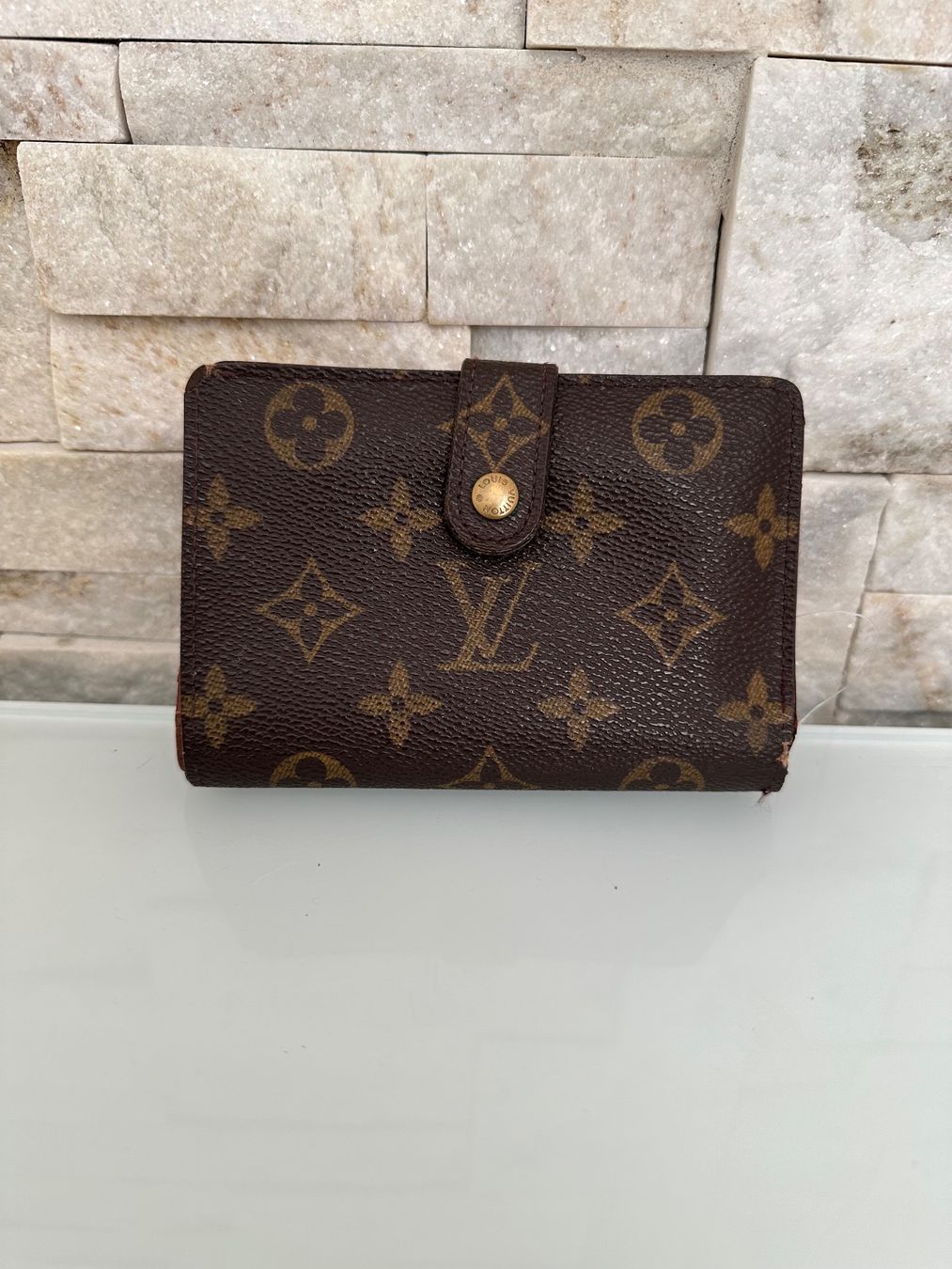 Louis Vuitton Portemonnaie: Louis Vuitton Compact Wallet - Nr. 1068 – Gebraucht aus Hittnau von LuxAndMore