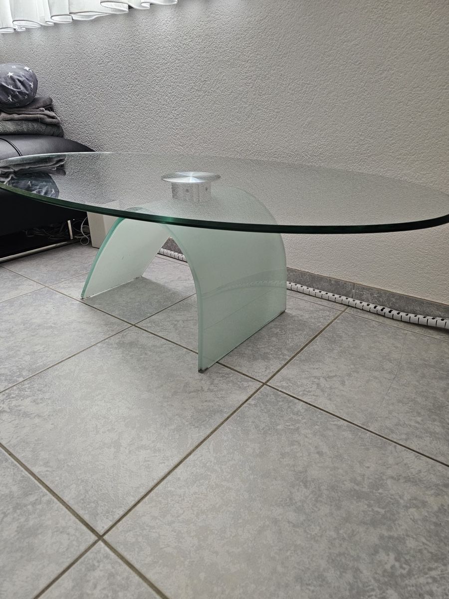 Tavoli: Moderner Glas Tisch – Usato da Luterbach venduto da gassi83 1
