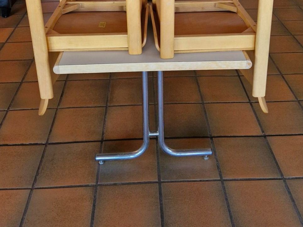 Tables: Tische – D'occasion à Bözberg par tiger212 3