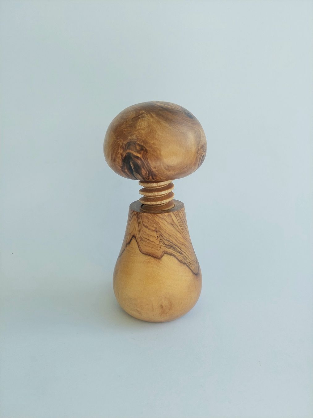 Articoli in legno: Olivenholz Nussknacker – Nuovo e nell'imballaggio originale da Hüntwangen venduto da Elyha 3