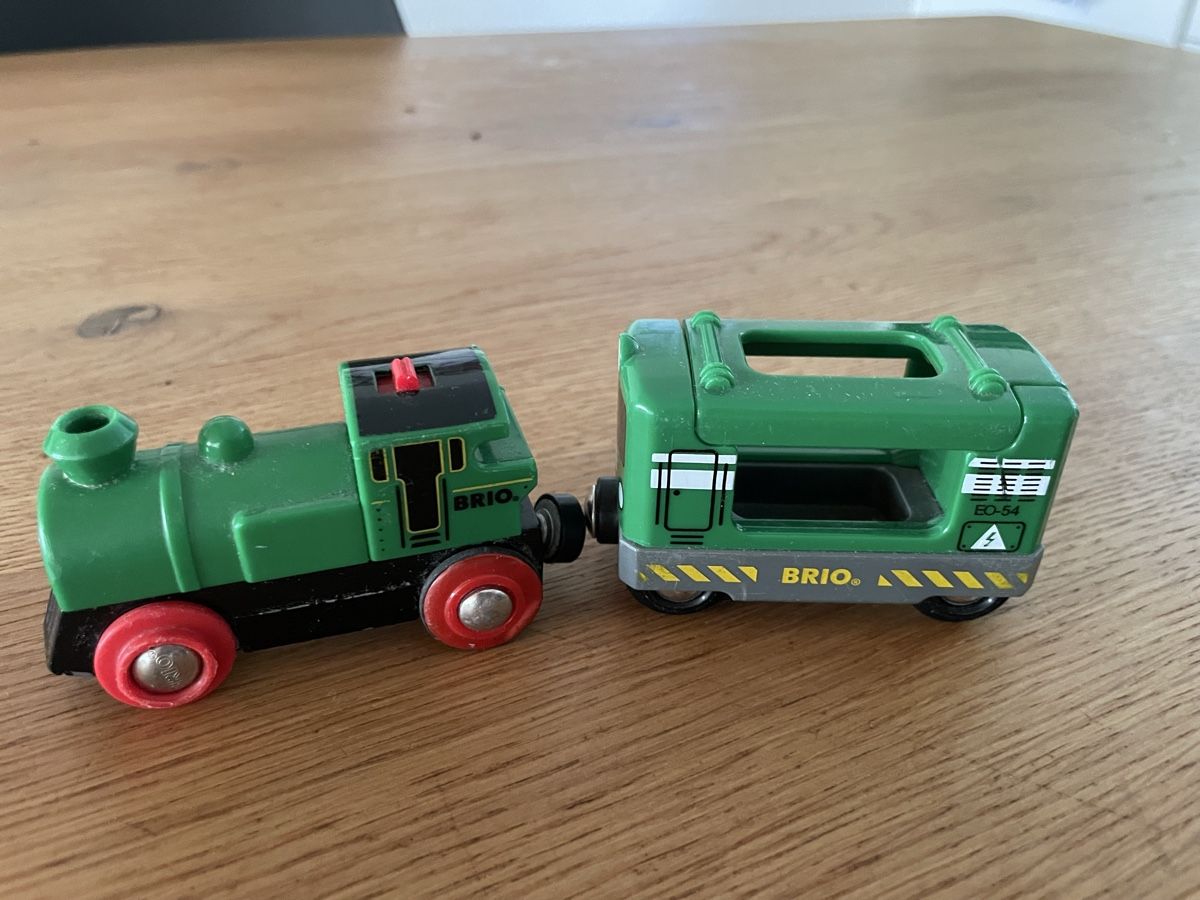 Brio Giocattoli: Brio Eisenbahn elektrische Züge – Usato da Recherswil venduto da grafics 4