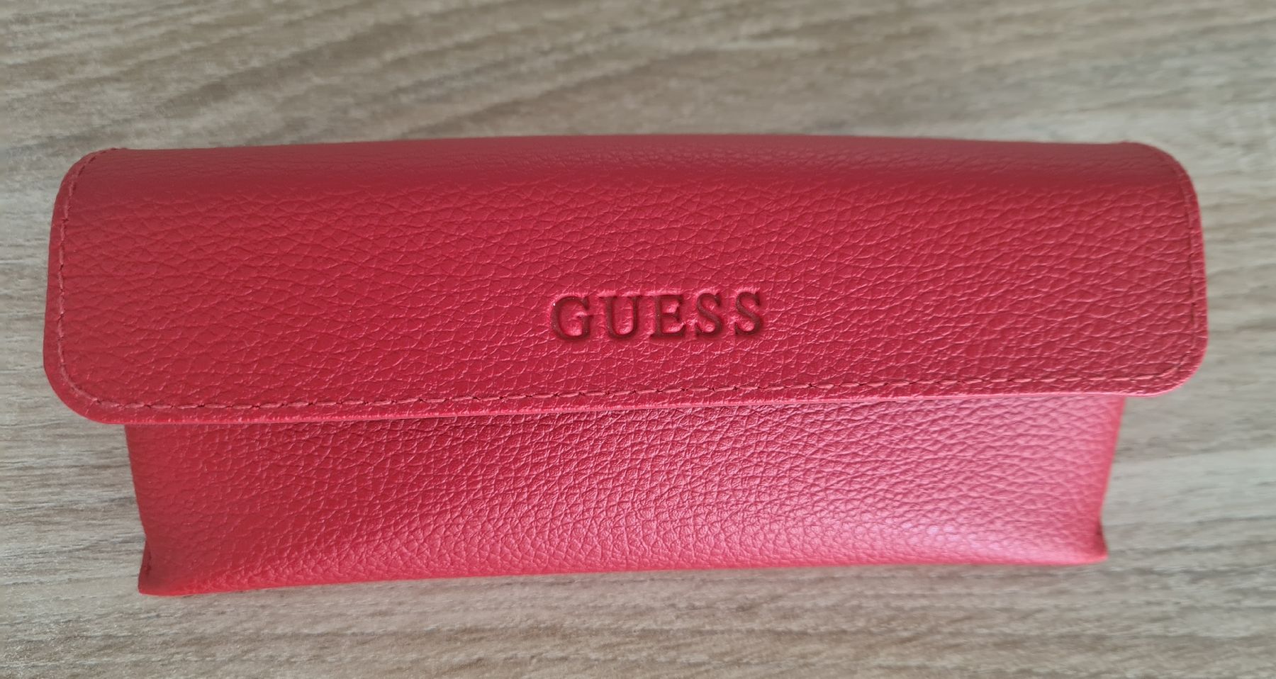 Guess Occhiali & Lenti: (ORIGINAL) ÉTUI lunettes rouge "Guess" – Nuovo e nell'imballaggio originale da Etoy venduto da MyStyleMyMode 8