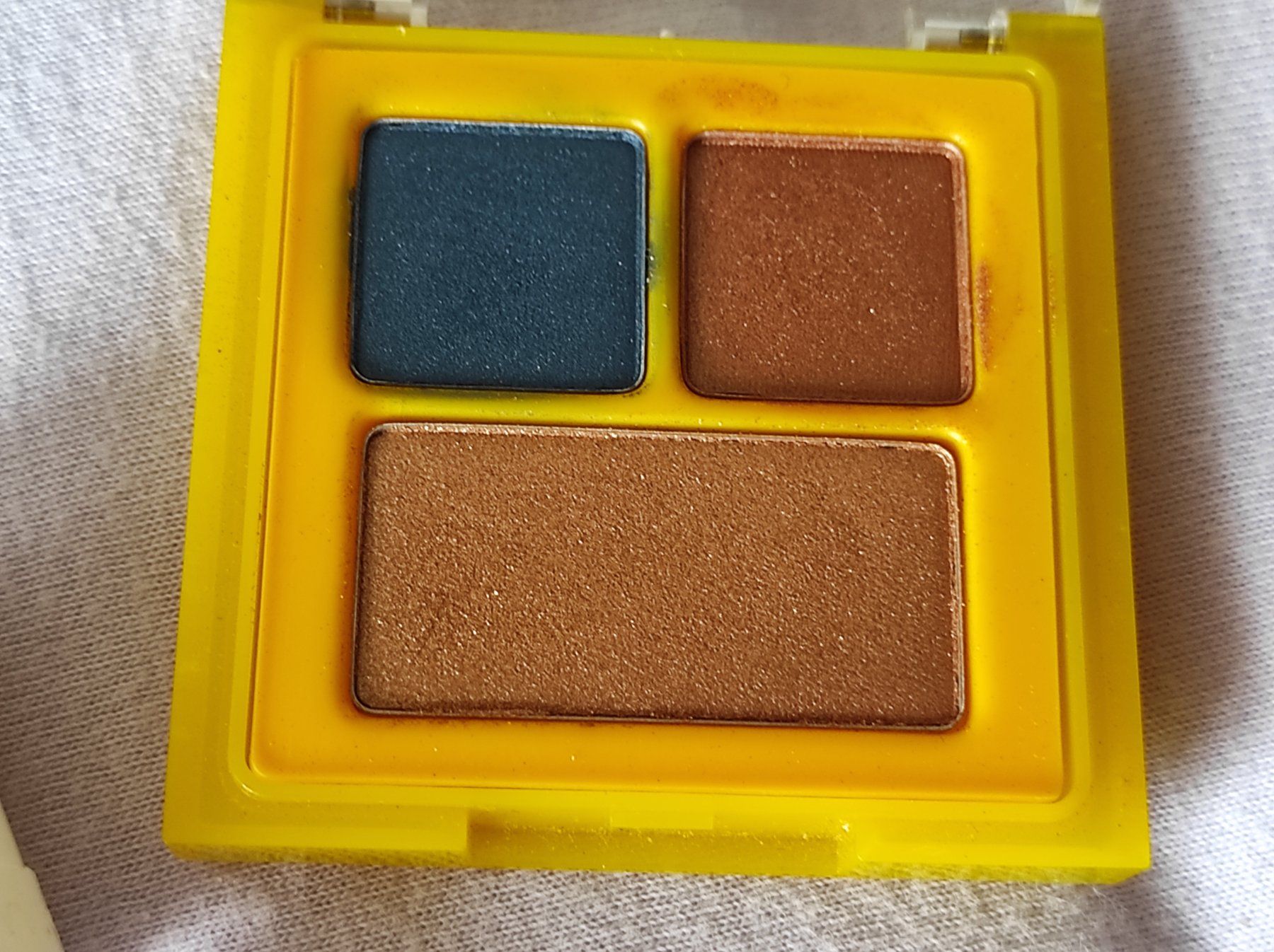 Yves Rocher Make-up: Set Maquillage d Yves Rocher – Nuovo (secondo la descrizione) da Renens VD venduto da cla_7zv5 4