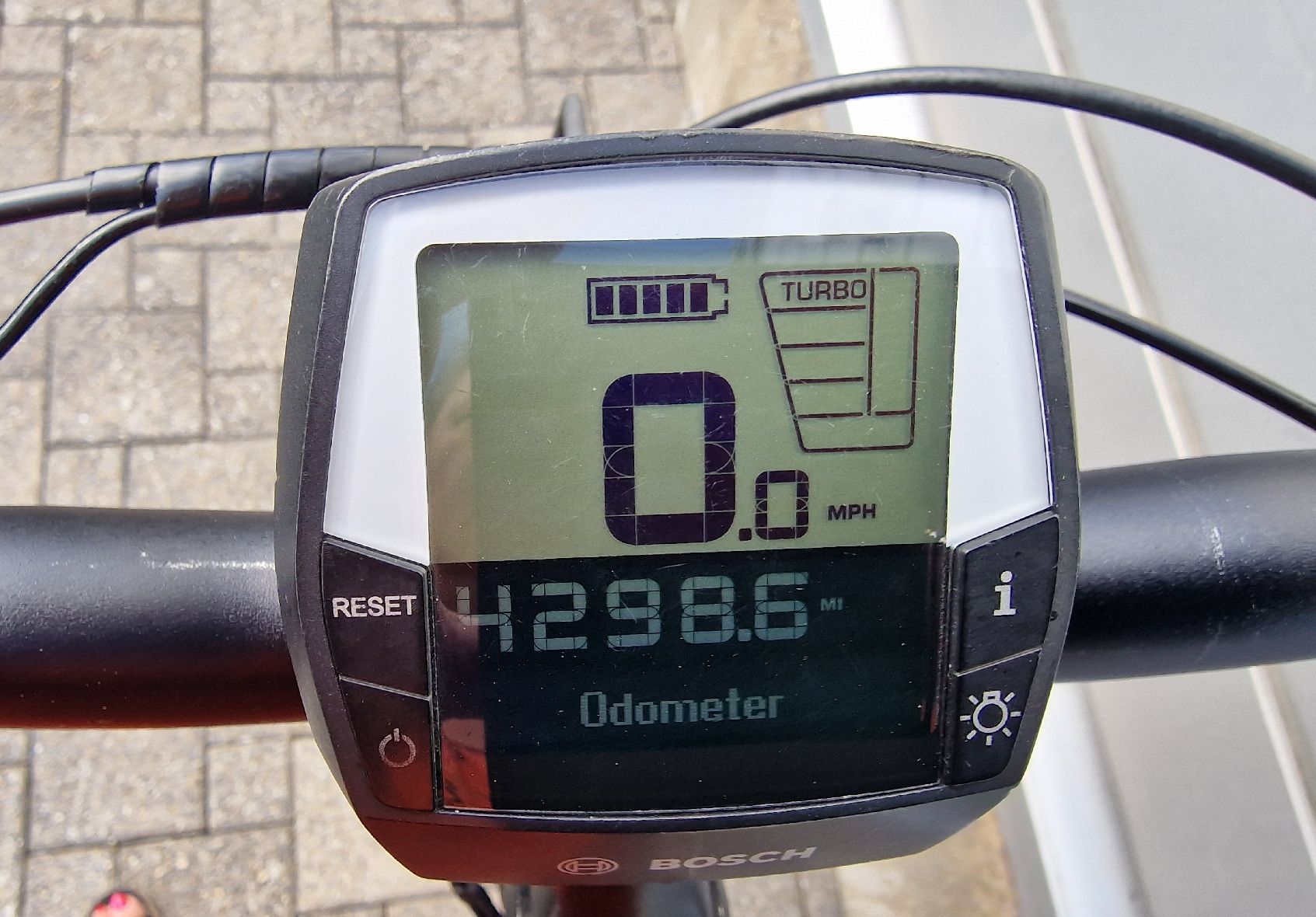 Winora Velos: E-Bike Winora Sinus i10 Bosch Performance Motor – Gebraucht aus Oberuzwil von SpigEbike 1