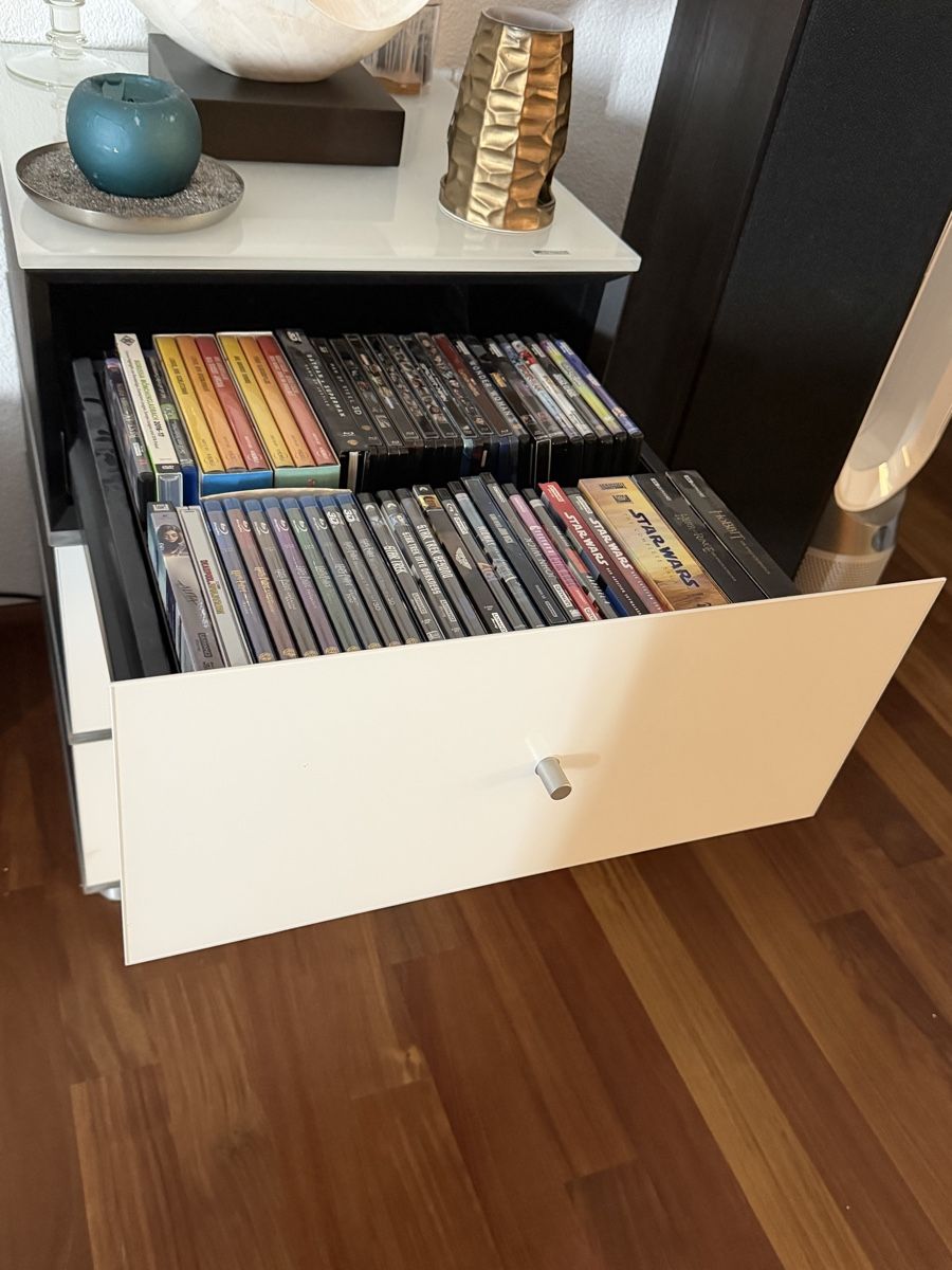 Spectral Mobili TV: 1 x Spectral Closed CL 563 mit 3 CD/DVD-Einsätzen – Usato da Hittnau venduto da PeterS75 1