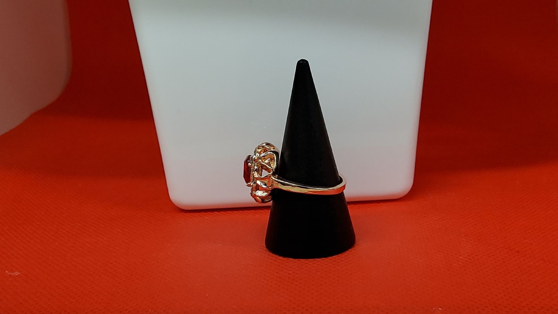 Anelli: Ring mit rotem Stein, Grösse 55 – Nuovo (secondo la descrizione) da Herisau venduto da Nluanalucas 1