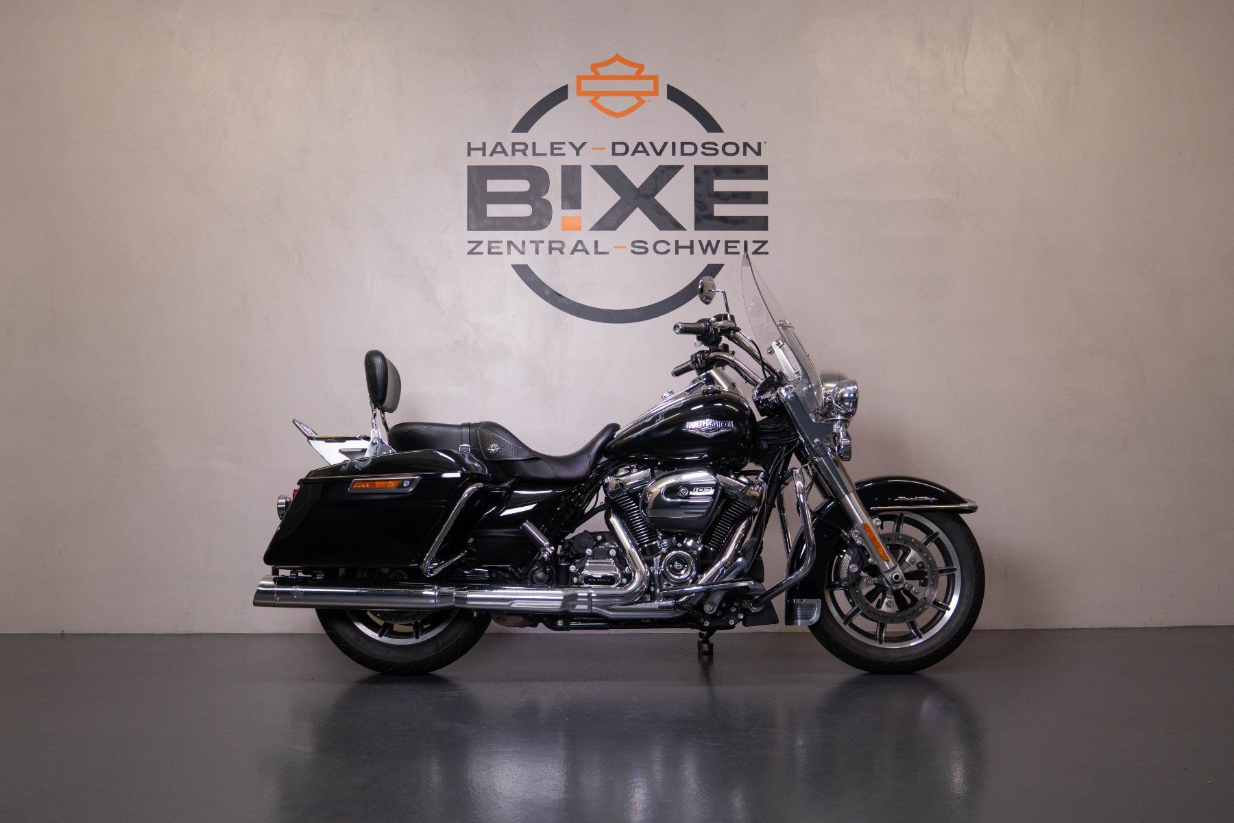 Harley-Davidson Touring: Harley Davidson FLHR Road King – Gebraucht aus Hünenberg von Maxim369