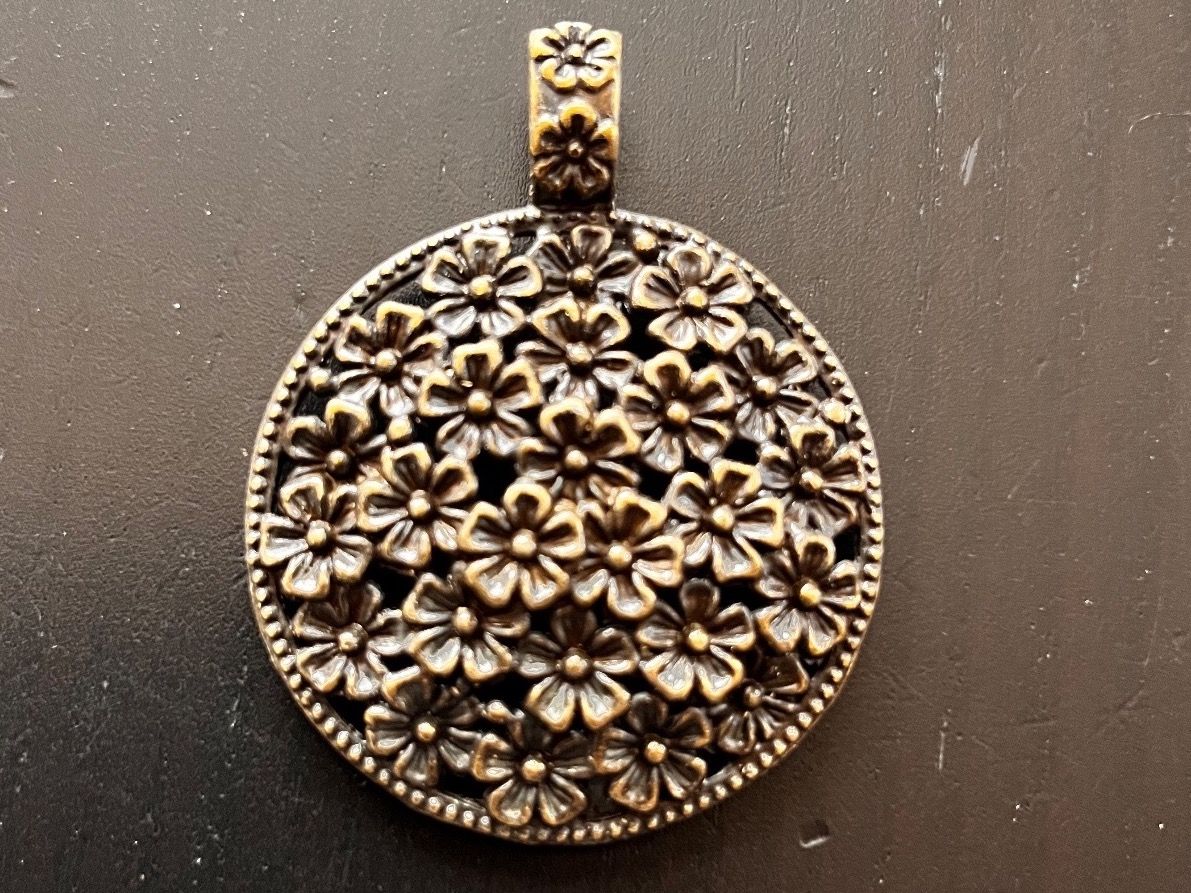 Ciondoli: Amulett/ Anhänger Blumen – Nuovo (secondo la descrizione) da Gams venduto da Mariawicca