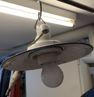 Alte Stall Lampe, Email
