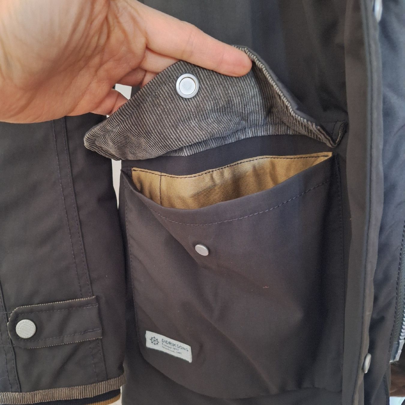 Didriksons Mäntel: Didrikson Parka, Storm System, 100% Waterproof, Gr. 36 – Gebraucht aus Winterthur von Goldpipau 3