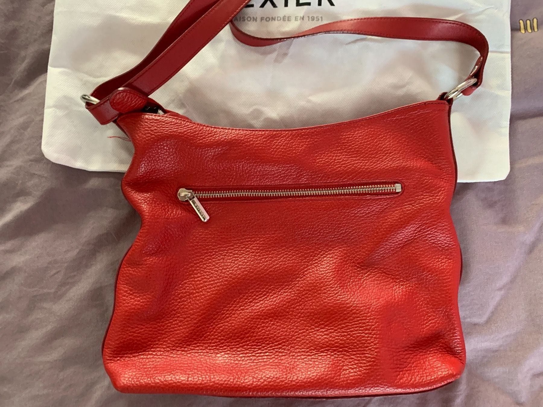 Taschen für Damen: Sac à main en cuir rouge Texier – Neu (gemäss Beschreibung) aus Colombier NE von Nikkon 1