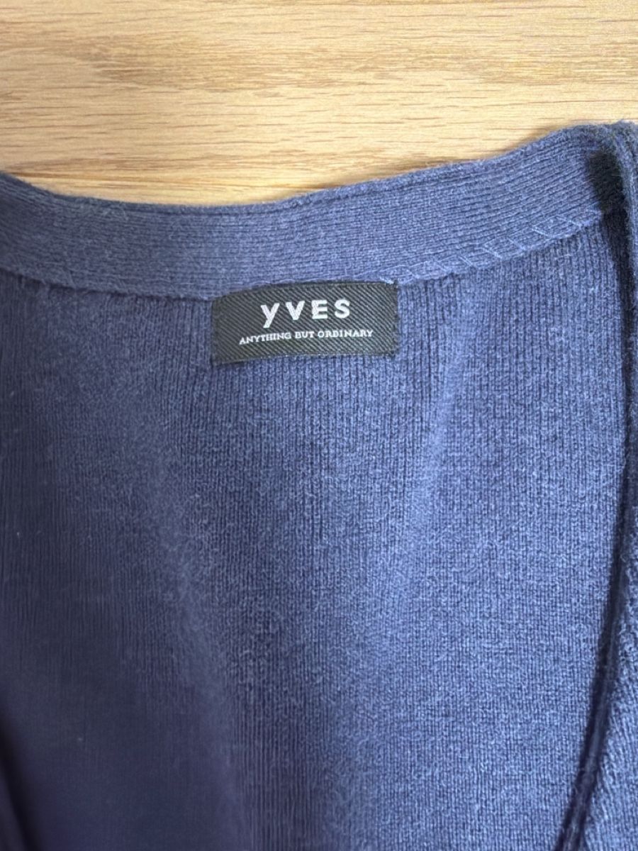 Lotti di vestiti: Herren Weste YVES & Sommerpulli Zara XL – Usato da Ennetbaden venduto da Katiusia 4