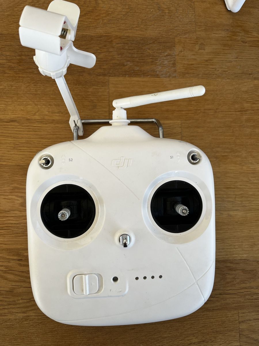 DJI RC Modellbau: DJI phantom 3 Standard – Gebraucht aus Adligenswil von  2