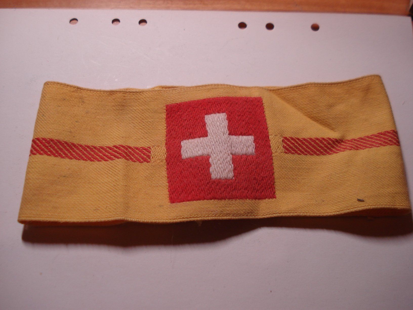 Armée suisse Plaquettes & Badges: Armbinde Schweiz, 2. Weltkrieg – D'occasion à Niederwil AG par morostahu