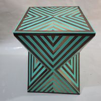 Table d'appoint marocaine en noyer, fabriquée à la main