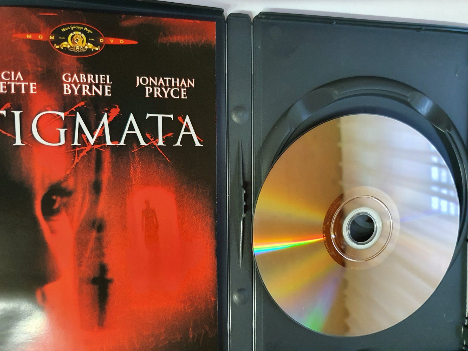 Tutti i DVDs: STIGMATA DVD – Usato da Oberdorf BL venduto da BaldenEagle 2