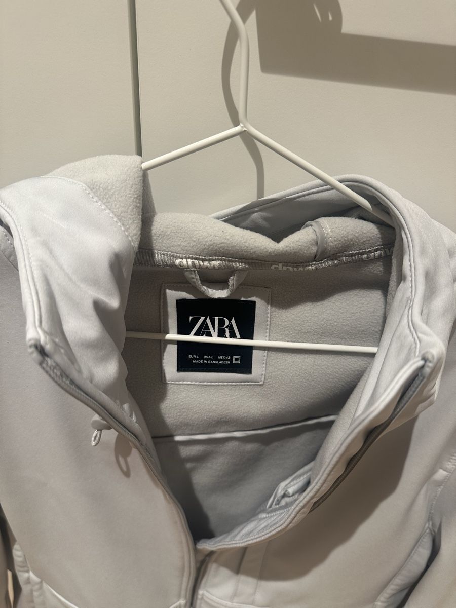 Zara Jacken: Zara Softshell Jacke mit Kapuze hellgrau Grösse L – Neu (gemäss Beschreibung) aus Derendingen von marco1698 1