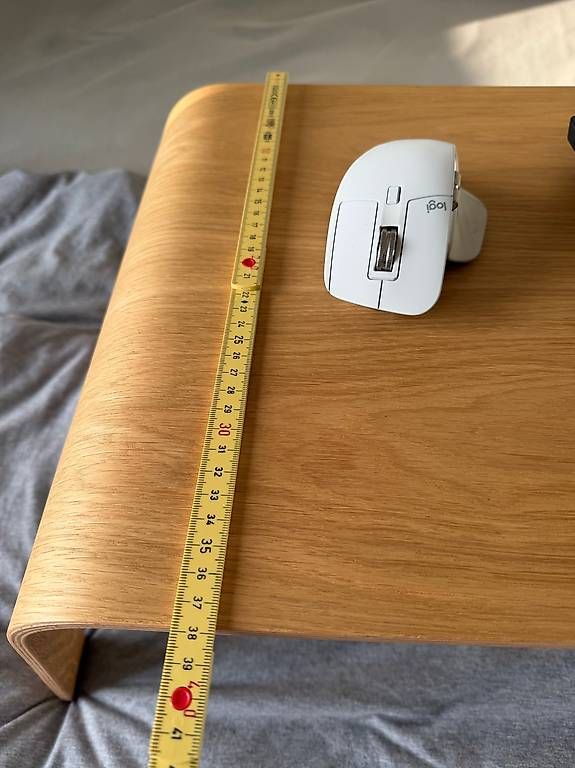 Tavoli: Jungholz Laptop-Betttisch /  Eiche Designerstück – Usato da Thun venduto da yve_rj5t 4