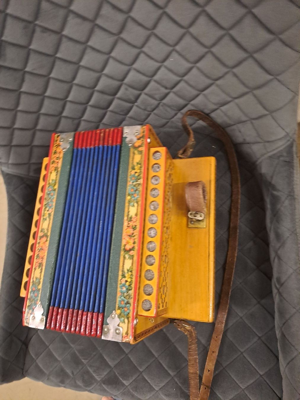 Eichhorn Strumenti musicali: Eichhorn orgeli – Usato da Villeneuve venduto da BibiVintage 1