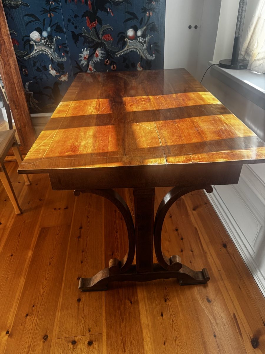 Scrivanie: A beautiful Biedermeier desk – Usato da Meilen venduto da yulechka 2