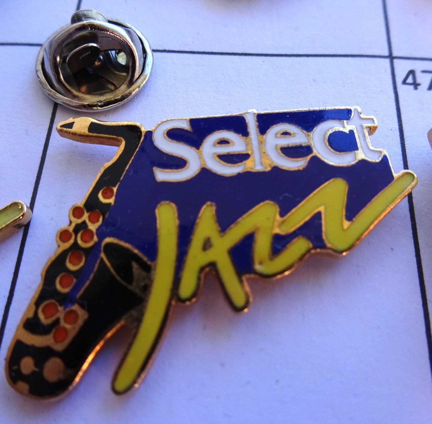 Plaketten & Abzeichen: Pin Select  Sagsofon  JAZZ – Gebraucht aus Utzenstorf von BUtter81