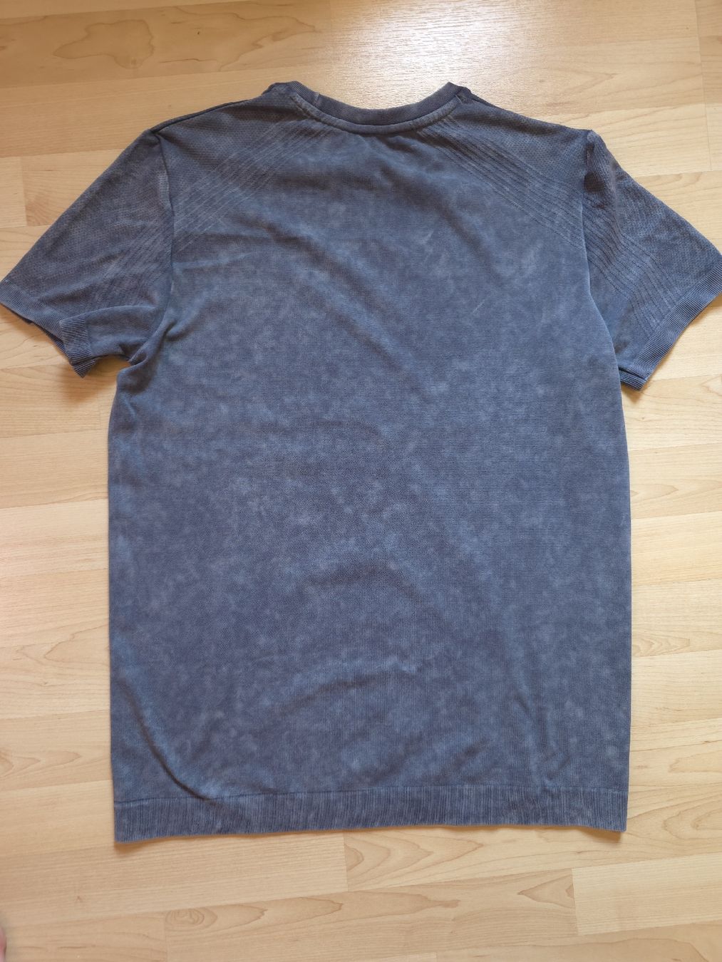T-shirt: Sport T-shirt Gr M – Usato da Interlaken venduto da NataliiaS 4